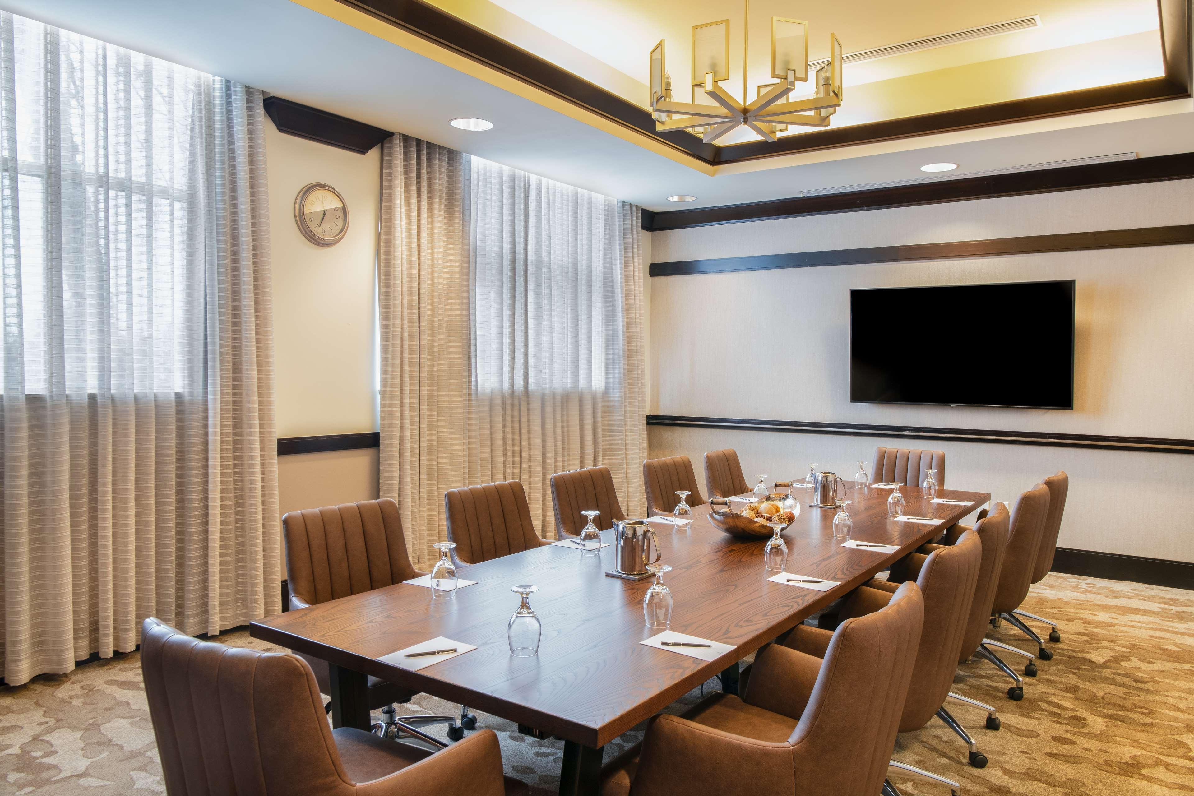 Hilton Columbus/Polaris Hotel Bagian luar foto