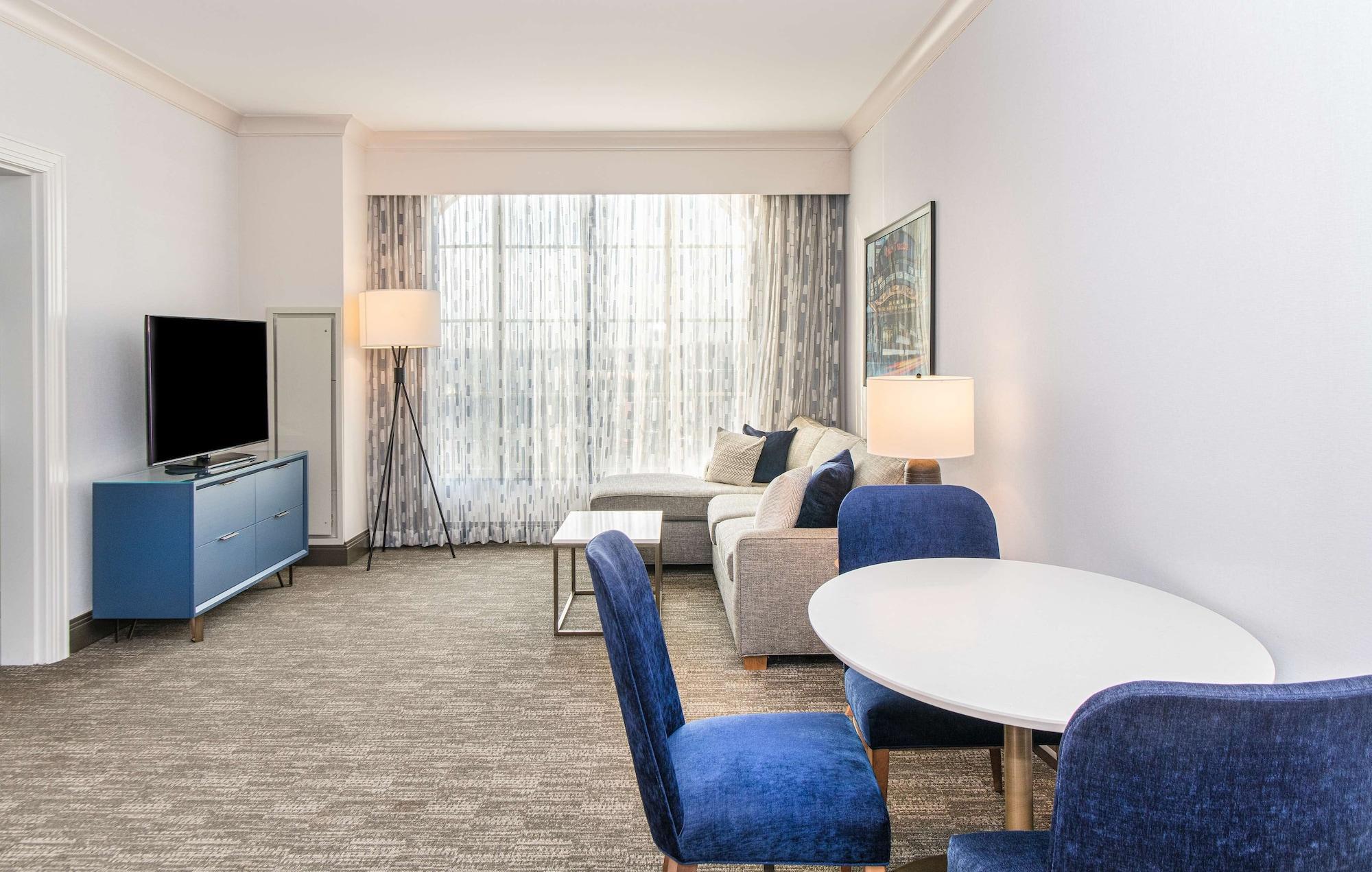 Hilton Columbus/Polaris Hotel Bagian luar foto