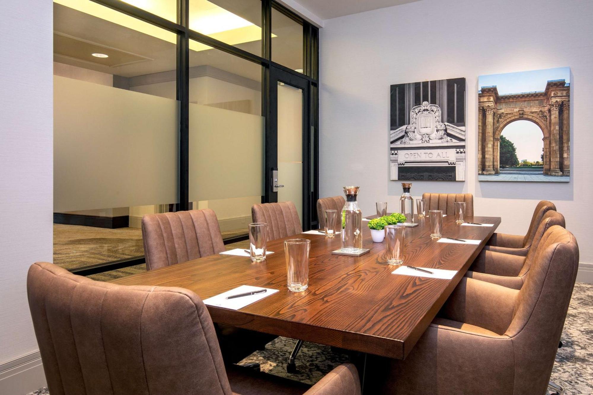 Hilton Columbus/Polaris Hotel Bagian luar foto
