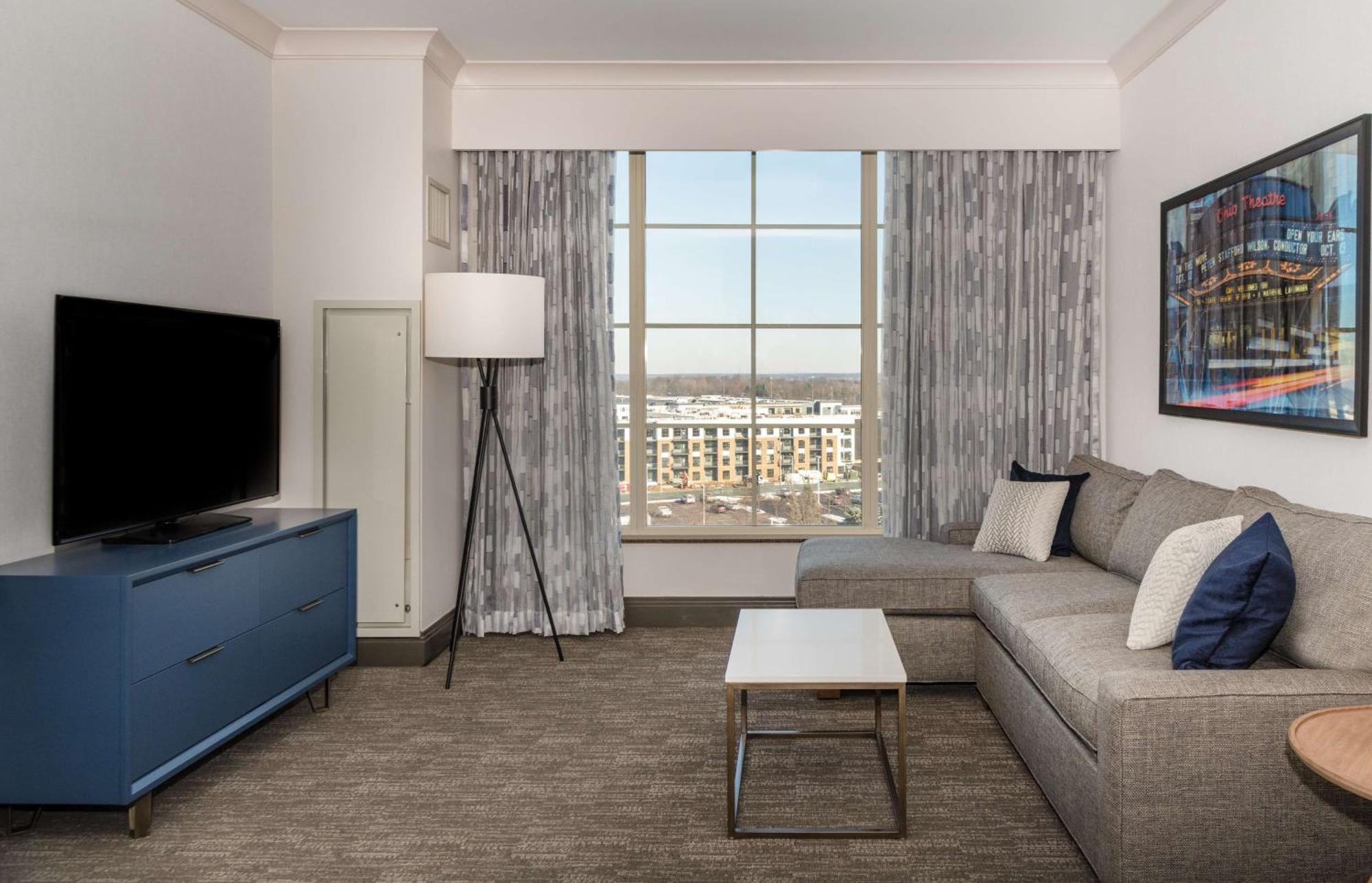 Hilton Columbus/Polaris Hotel Bagian luar foto