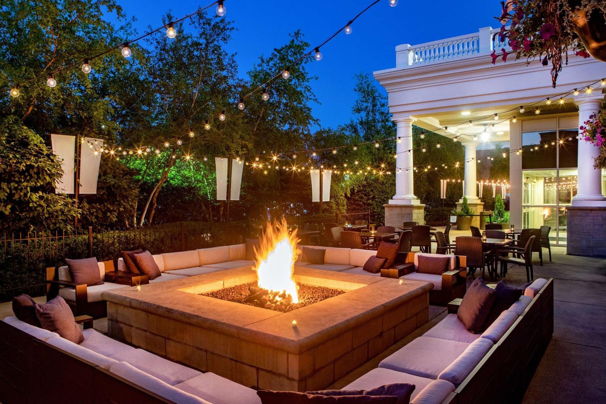 Hilton Columbus/Polaris Hotel Bagian luar foto